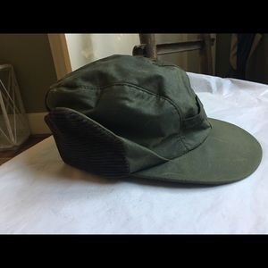 Barbour trapper style waxed cap w ear flaps